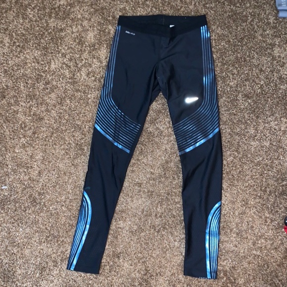 Nike Track Reflective Leggings Women’s Size Small Black with Metallic Stripes - Picture 5 of 8